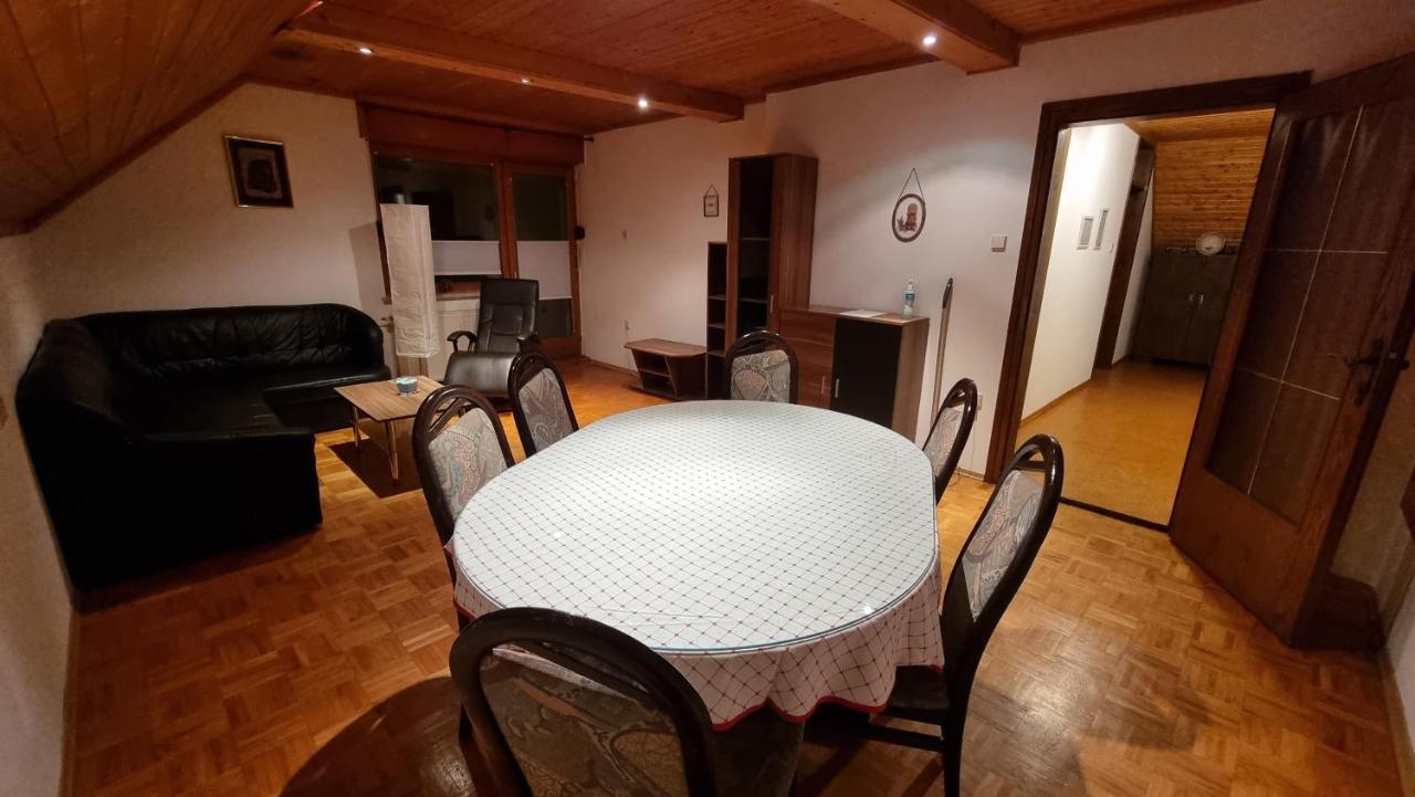Apartma Ursic 克拉尼斯卡戈拉 外观 照片